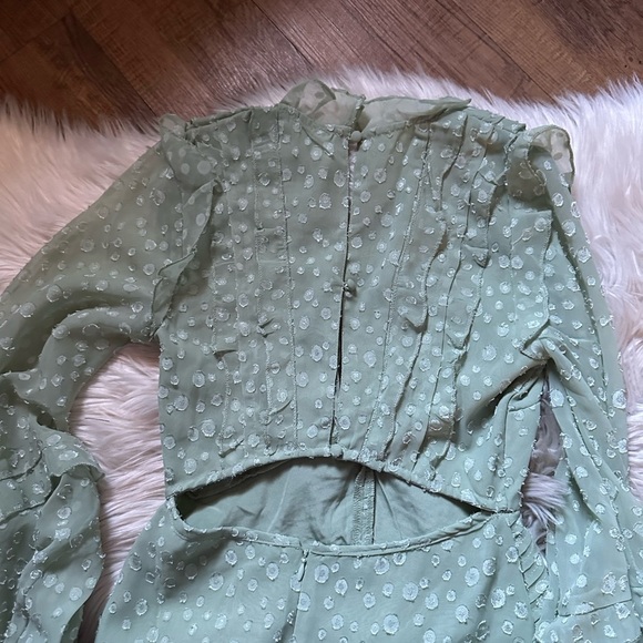 ASOS Pleat Detail Midi Dress In Jacquard Satin Spot With Tie Detail In Sage - Picture 6 of 7